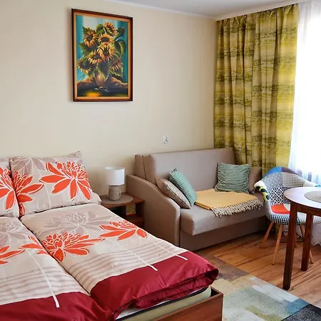 アパート Karina ティリチ