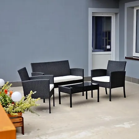 Karina アパート *